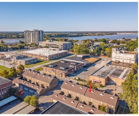 $349,999 | 89 West Carolina Avenue, Memphis, TN 38103