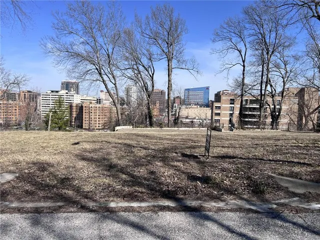 $695,000 | 606 West 49th Terrace, Kansas City, MO 64112