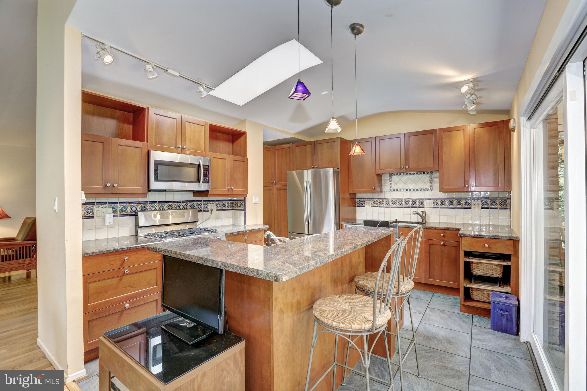 8109 Fenway Road Bethesda, MD 20817 - Photo 5 of 16 Gallery Image 5