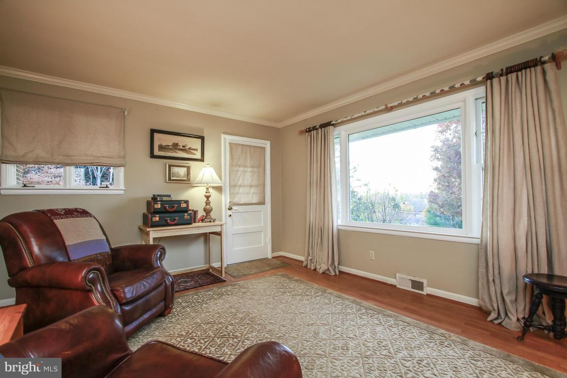 1202 Doves Cove Road Baltimore, MD 21286 - Photo 12 of 30 Family Room