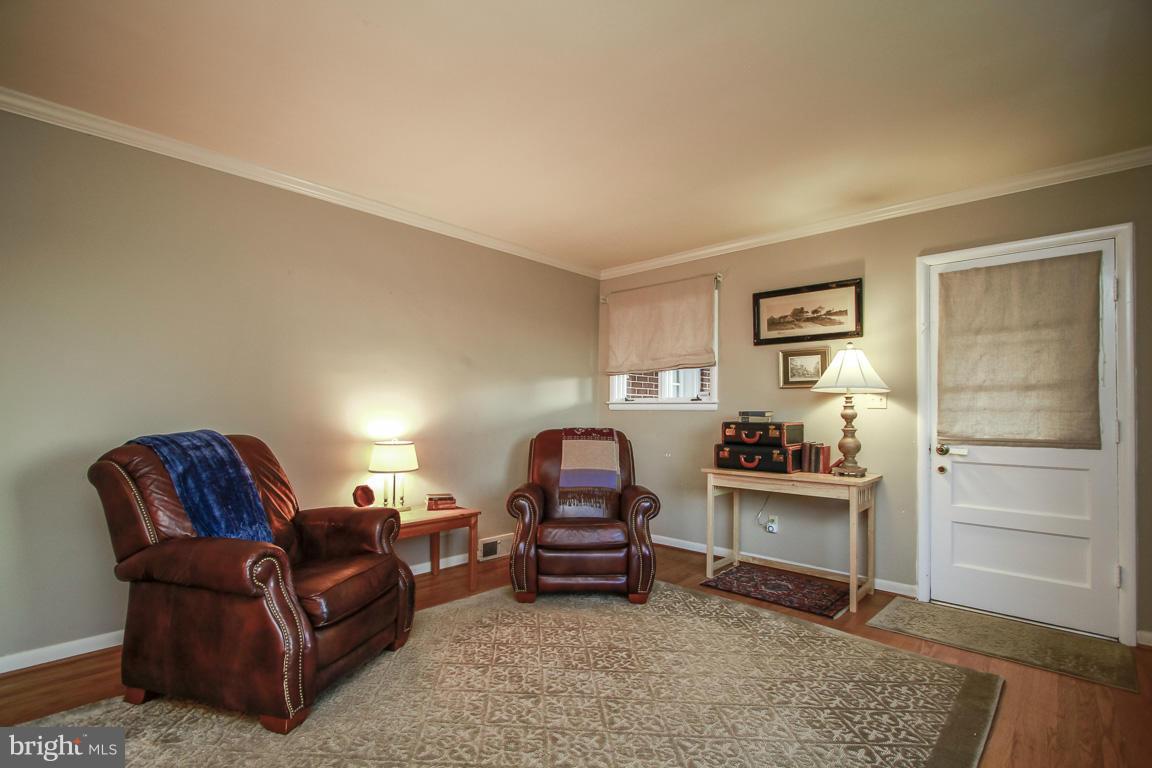 1202 Doves Cove Road Baltimore, MD 21286 - Photo 13 of 30 Family Room