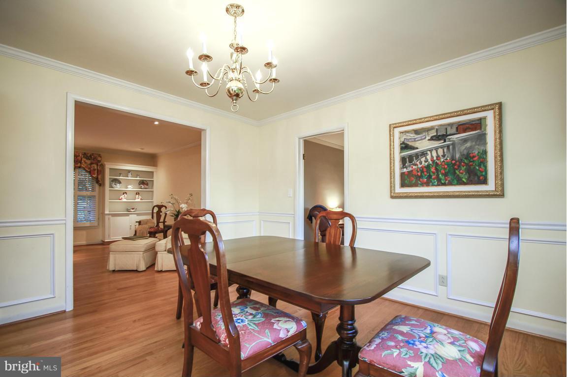 1202 Doves Cove Road Baltimore, MD 21286 - Photo 10 of 30 Dining Room
