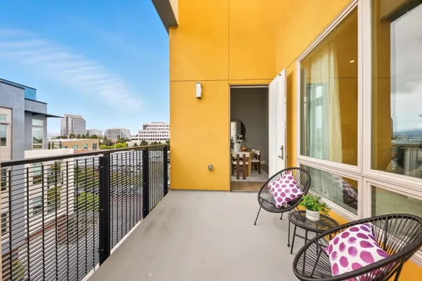 a view of entryway with livingroom and furniture