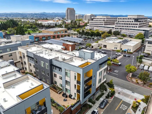 $1,488,000 | 708 Thayer Lane, Unit 404, Foster City, CA 94404