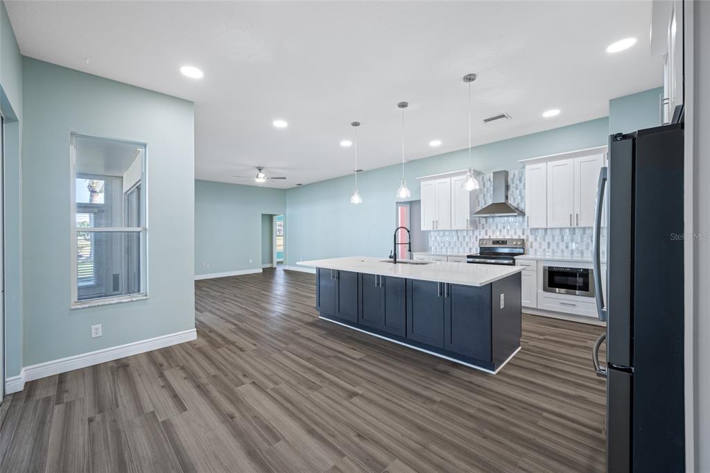 5516 Riva Drive Wesley Chapel, FL 33544 - Photo 11 of 35