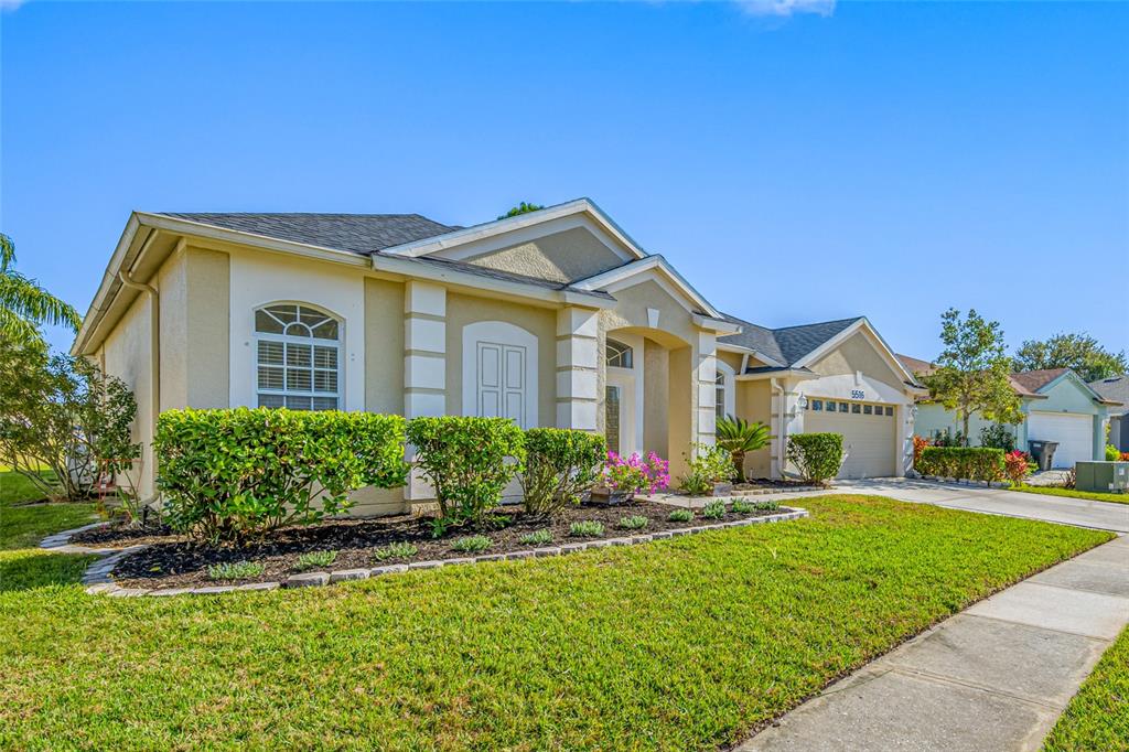 5516 Riva Drive Wesley Chapel, FL 33544 - Photo 2 of 35