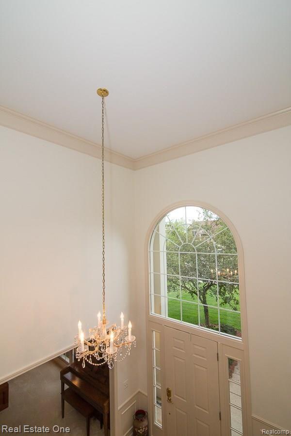 2440 Pleasant View Drive Rochester, MI 48306 - Photo 18 of 30 _OL_5117_Pleasantview_W029.jpg