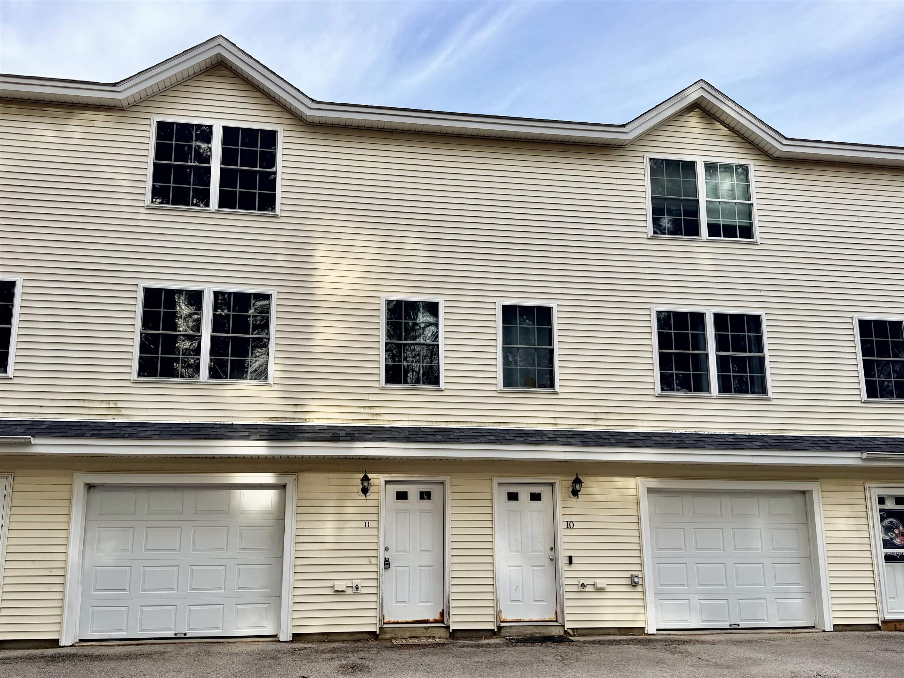 138 Exeter Road, Unit 11 Epping, NH 03042 - Photo 1 of 17