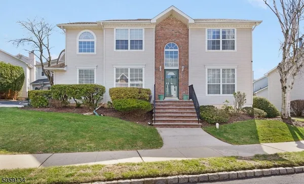 $750,000 | 43 Whitehead Road, Bridgewater, NJ 08807