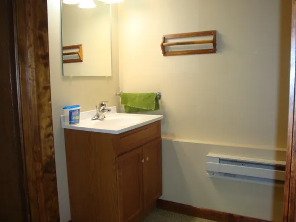 $224,900 | 522 North 3rd Street, Cissna Park, IL 60924