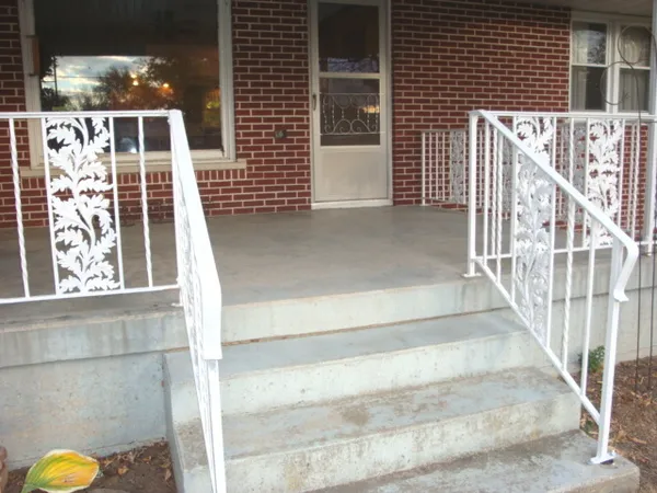 $224,900 | 522 North 3rd Street, Cissna Park, IL 60924