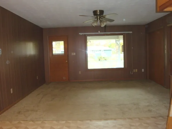 $224,900 | 522 North 3rd Street, Cissna Park, IL 60924