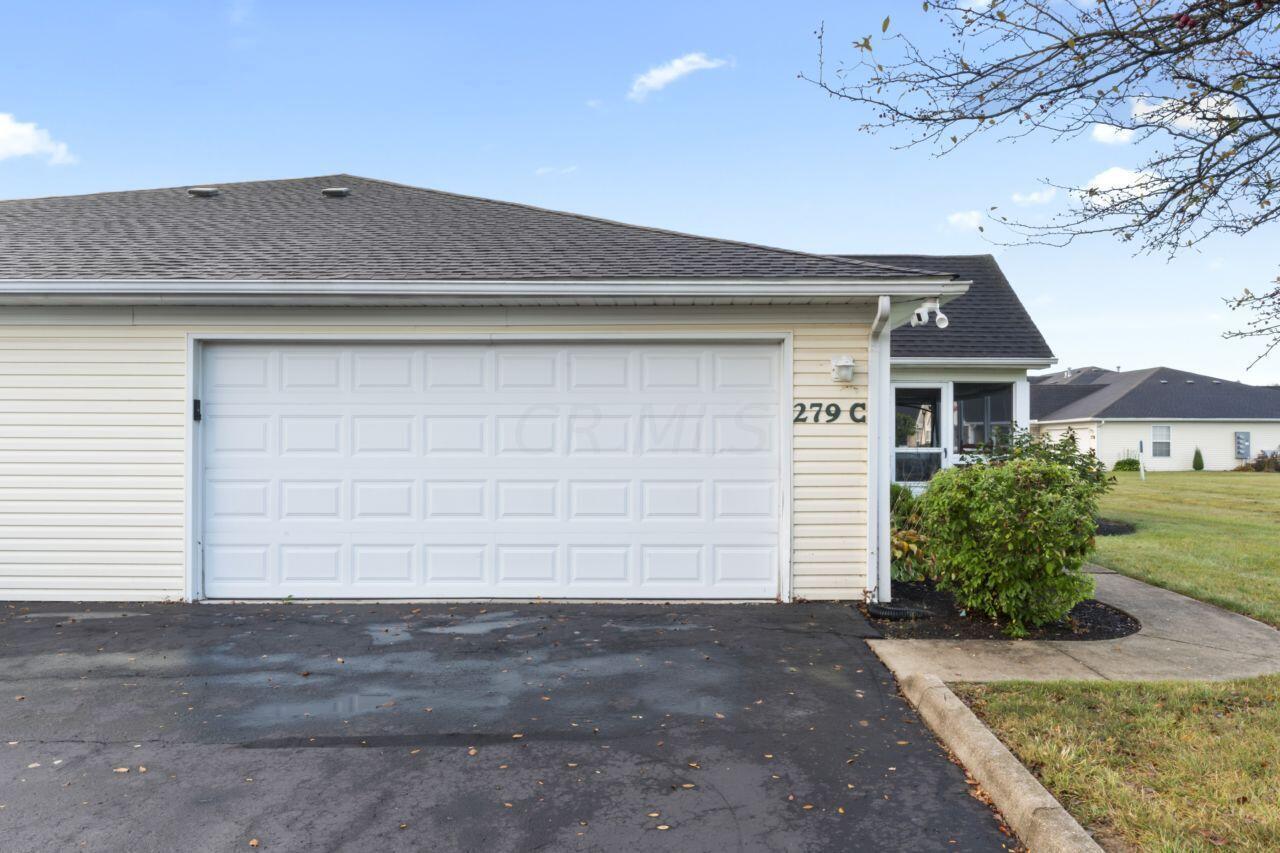279 Goose Pond Road, Unit C Newark, OH 43055 - Photo 23 of 25 Garage