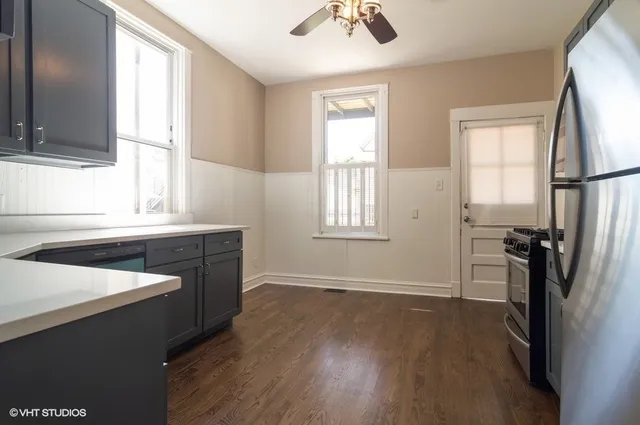 $1,350,000 | 1839 West Henderson Street, Chicago, IL 60657