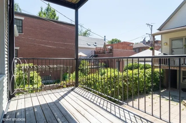 $1,350,000 | 1839 West Henderson Street, Chicago, IL 60657