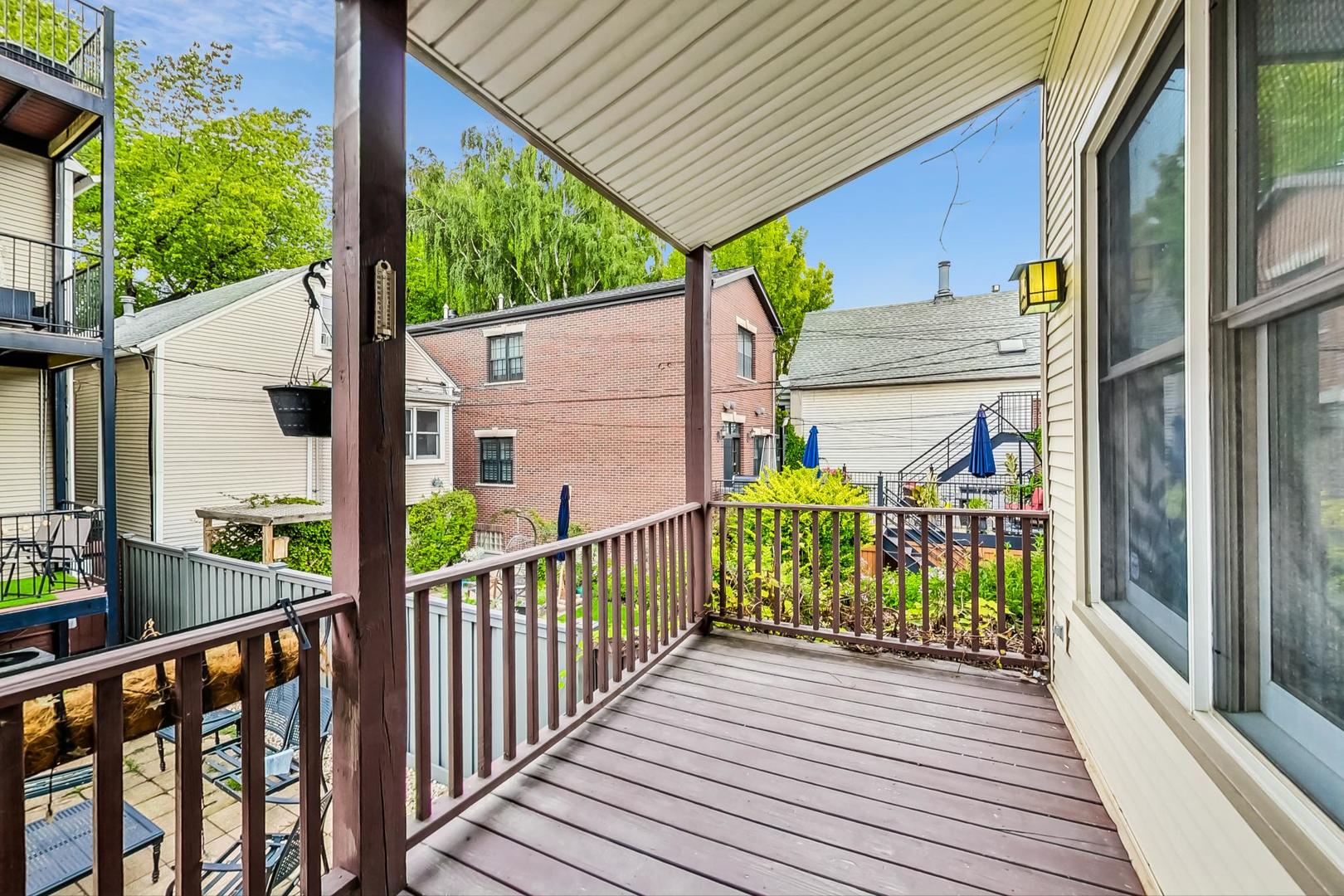 1839 West Henderson Street Chicago, IL 60657 - Photo 27 of 54