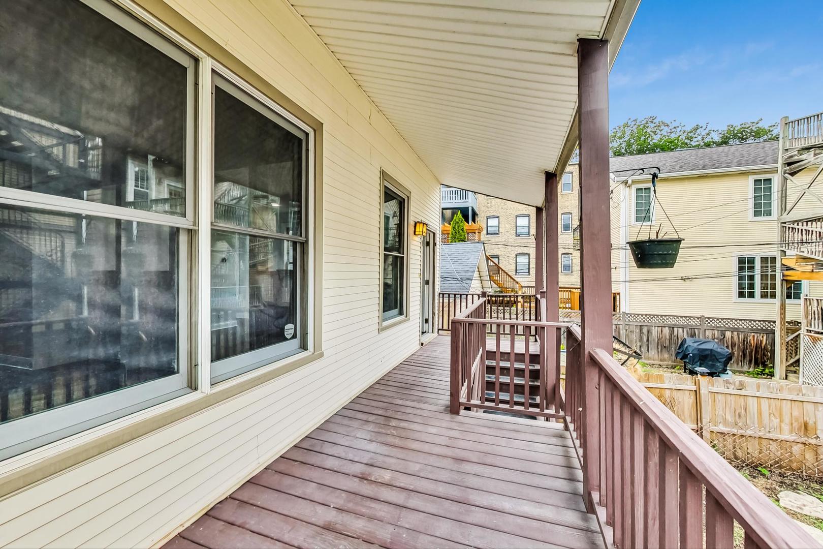 1839 West Henderson Street Chicago, IL 60657 - Photo 28 of 54