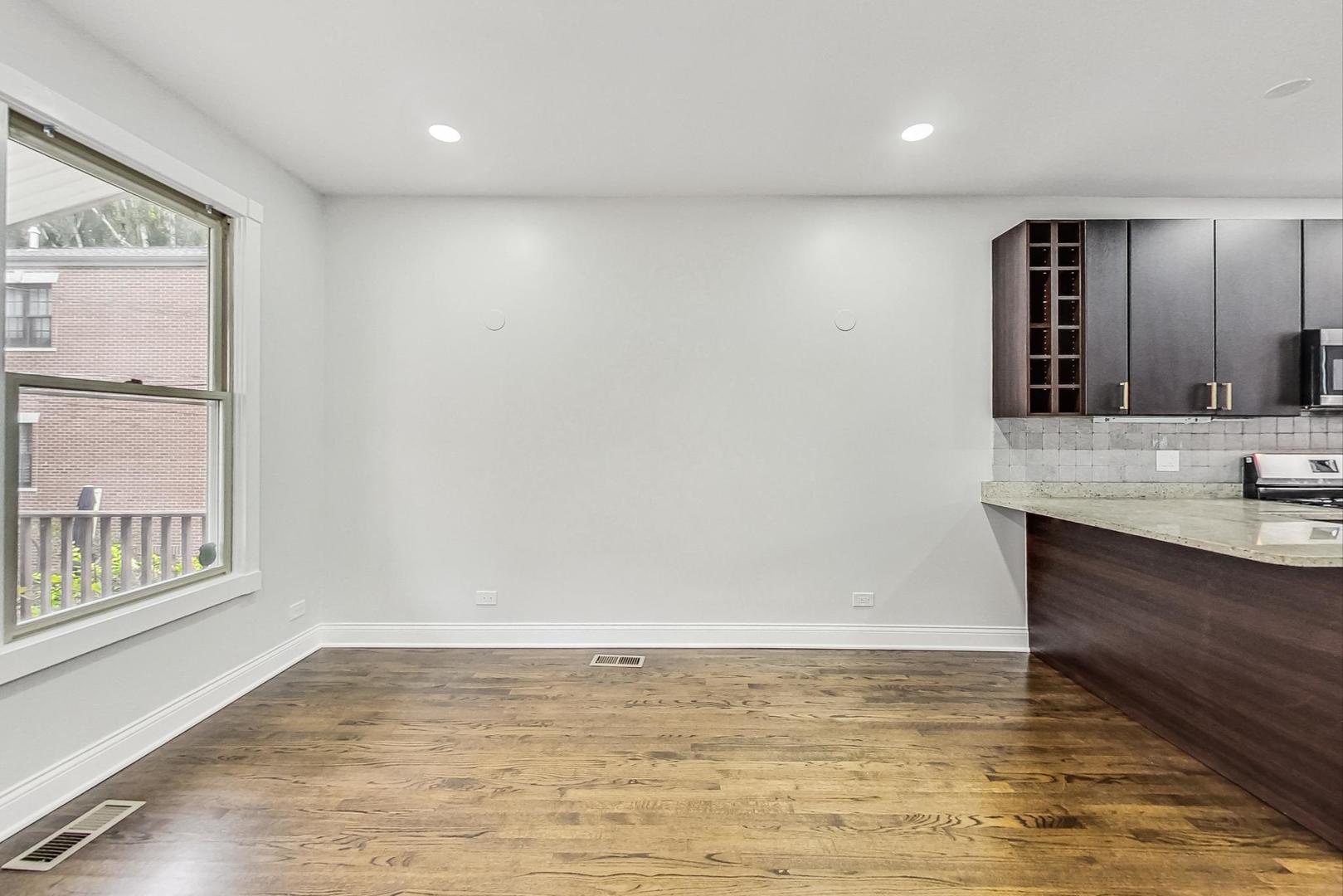 1839 West Henderson Street Chicago, IL 60657 - Photo 32 of 54