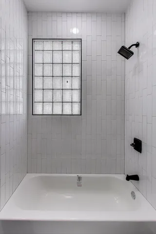 $1,350,000 | 1839 West Henderson Street, Chicago, IL 60657