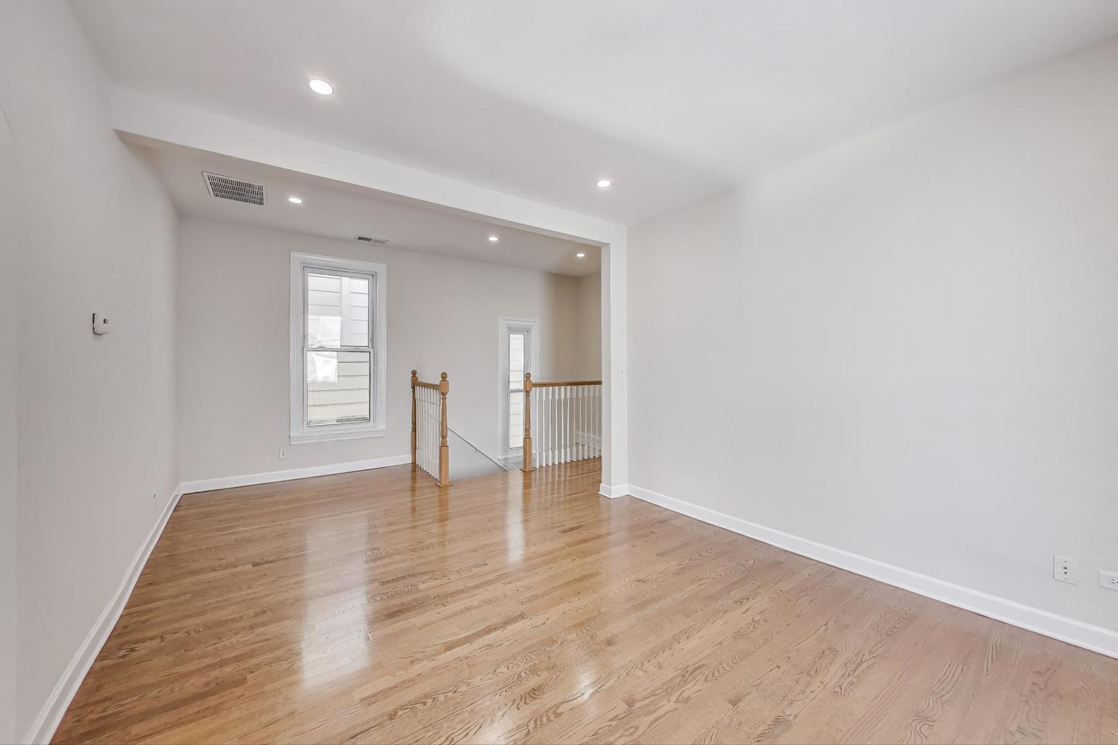1839 West Henderson Street Chicago, IL 60657 - Photo 7 of 54