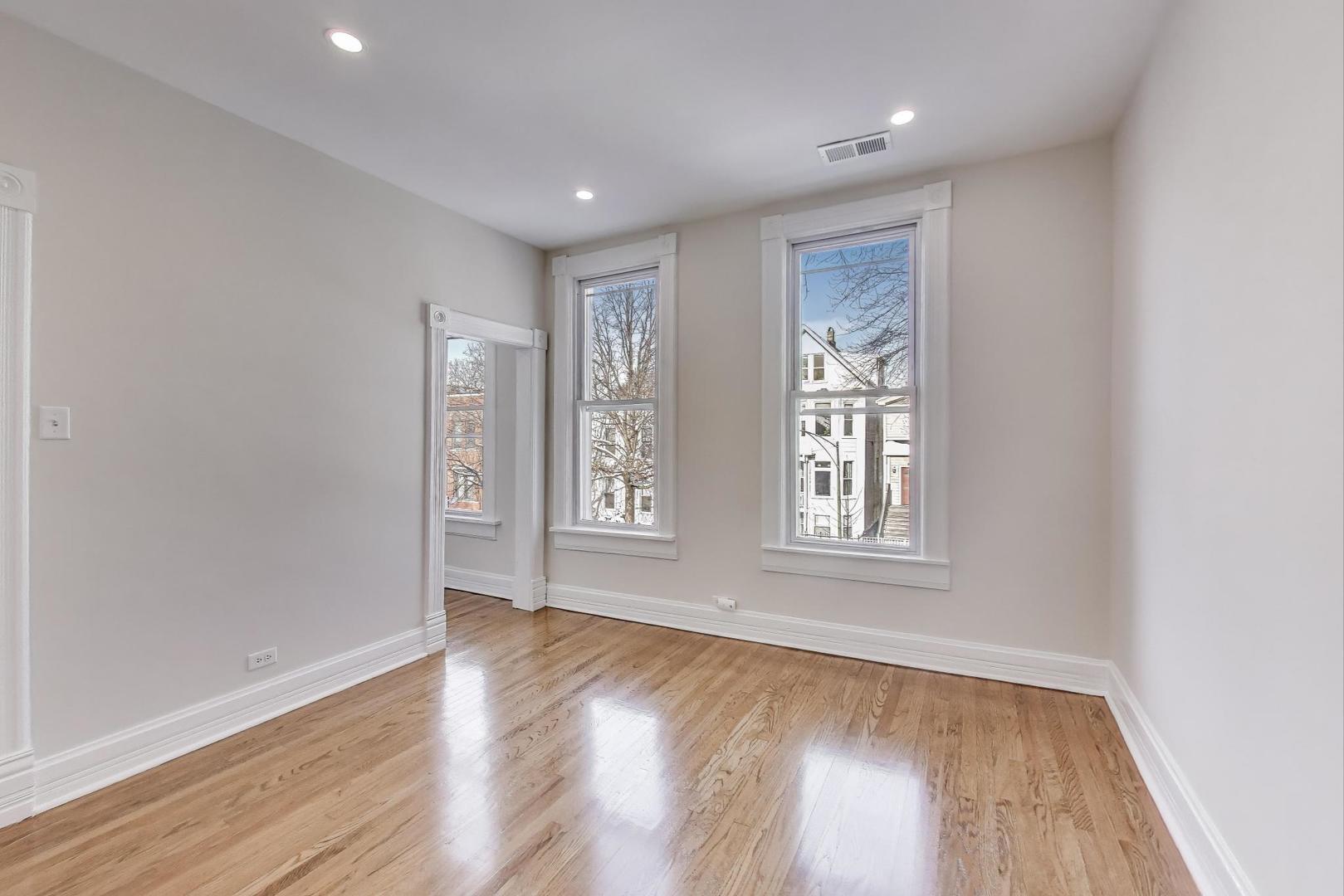 1839 West Henderson Street Chicago, IL 60657 - Photo 8 of 54