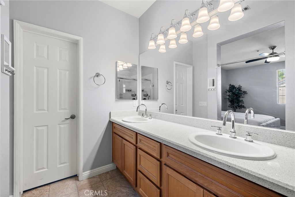 35 St Mays Road Ladera Ranch, CA 92694 - Photo 10 of 27 Primary Bathhroom