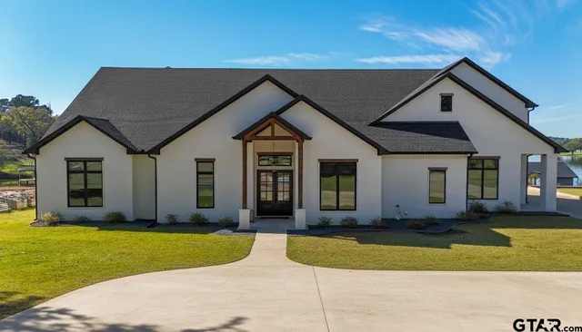 $2,250,000 | 22240 Mallard Cv Court, Bullard, TX 75757