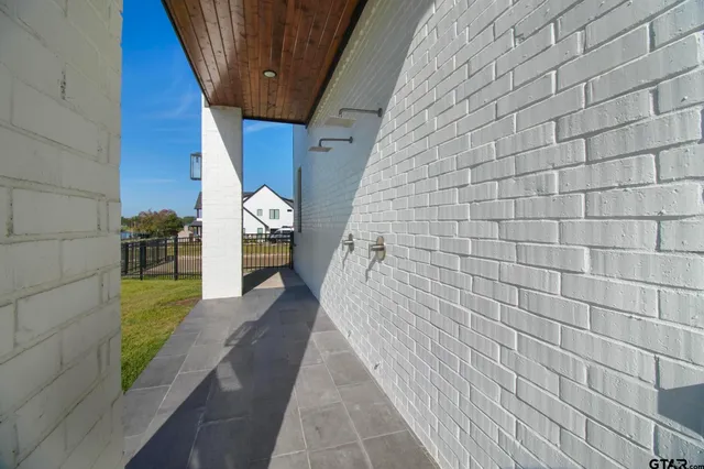 $2,250,000 | 22240 Mallard Cv Court, Bullard, TX 75757