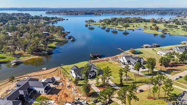 $2,250,000 | 22240 Mallard Cv Court, Bullard, TX 75757