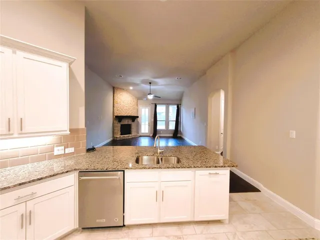 $3,200 | 1616 Silla Drive, Little Elm, TX 75068