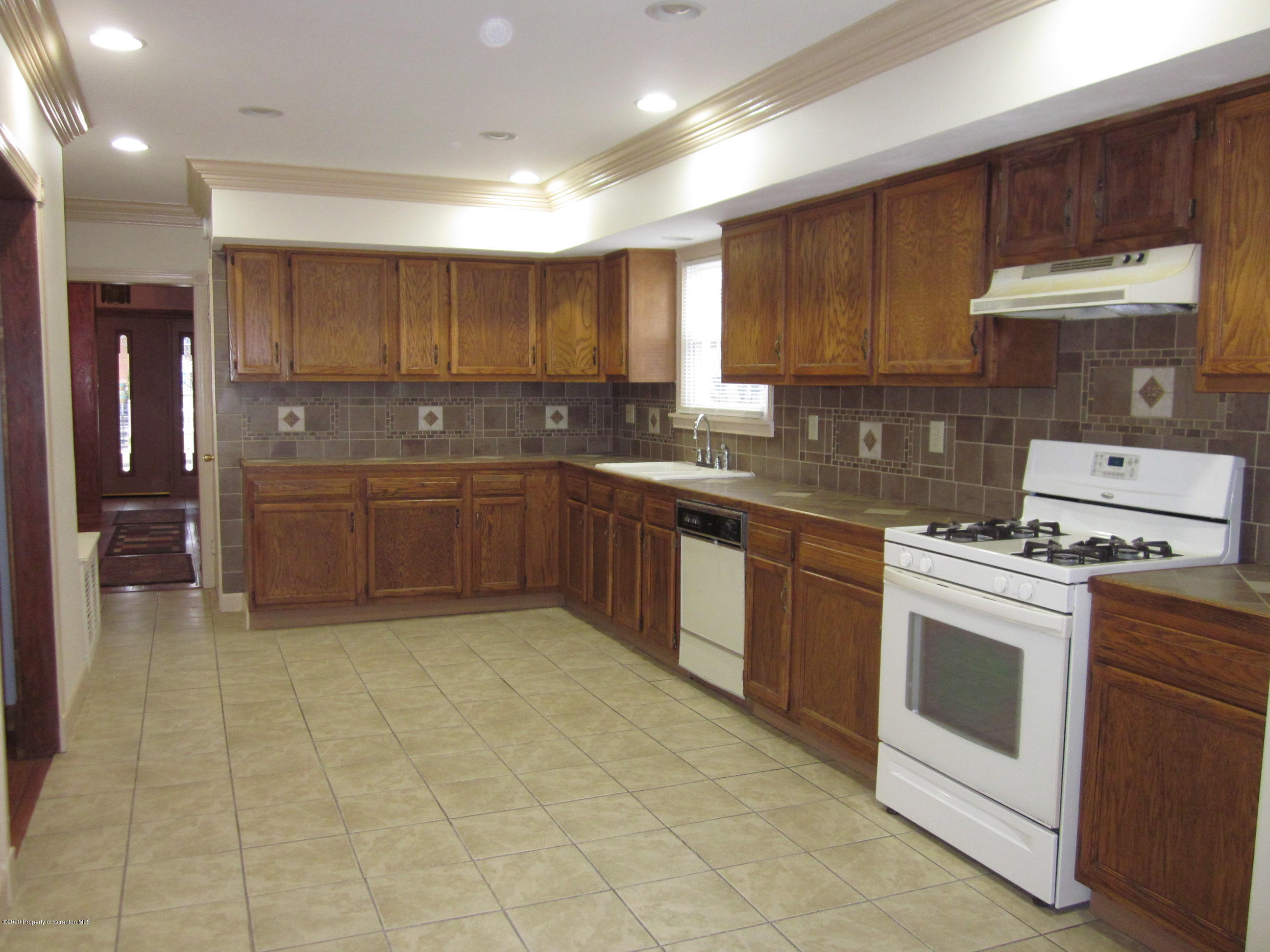 1339 Rundle Street Scranton, PA 18504 - Photo 3 of 63 Gallery Image 3