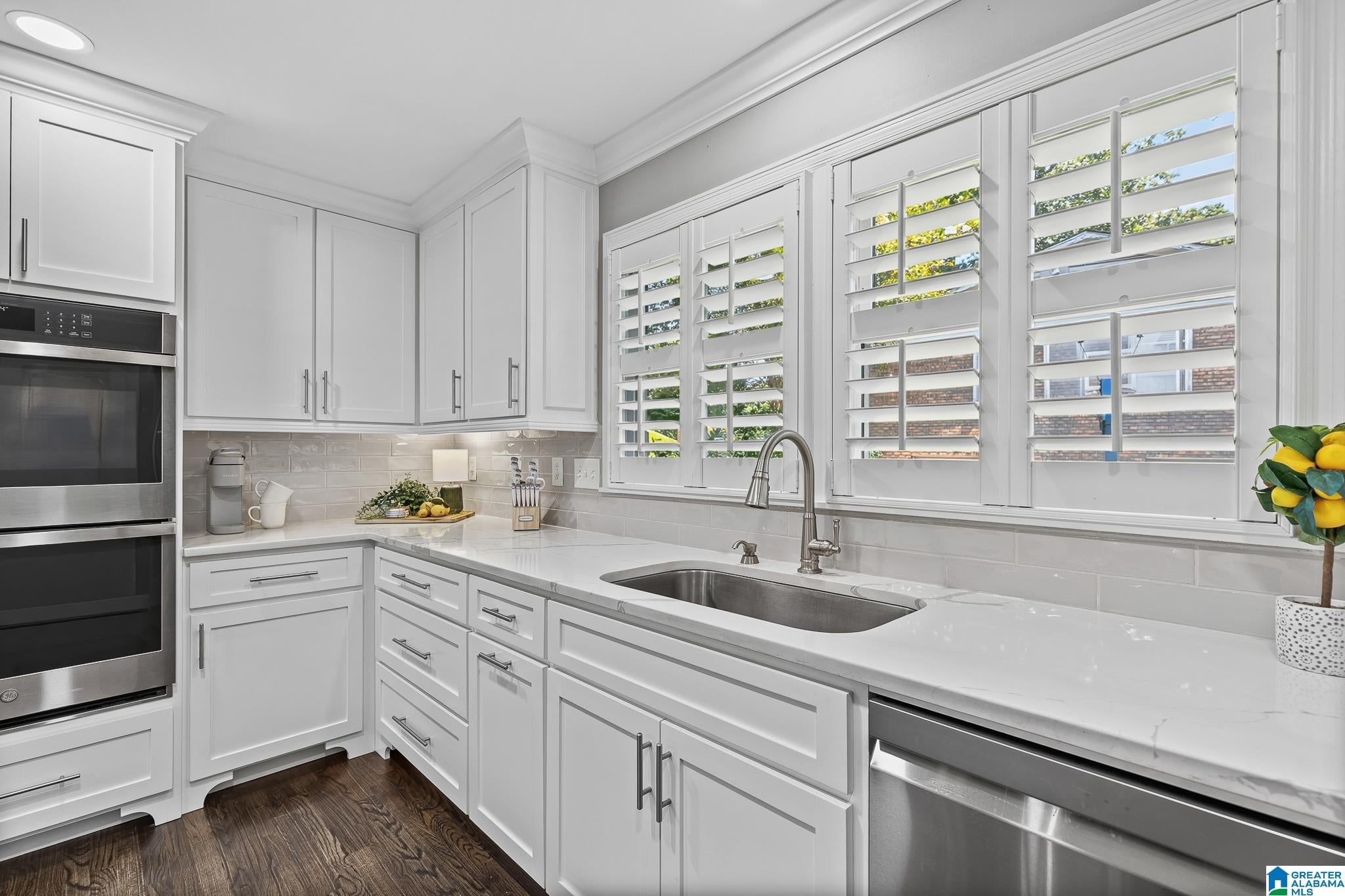 1417 Round Hl Road Vestavia Hills, AL 35216 - Photo 23 of 70 Gallery Image 23
