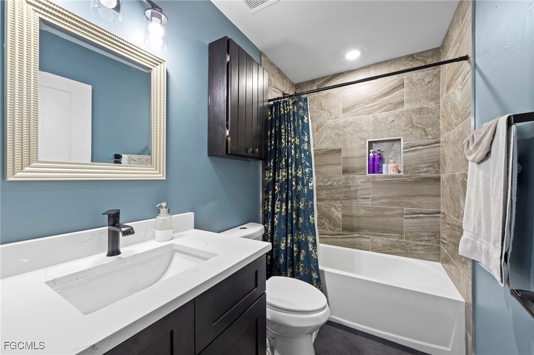 4215 15th Street Southwest Lehigh Acres, FL 33976 - Photo 37 of 50