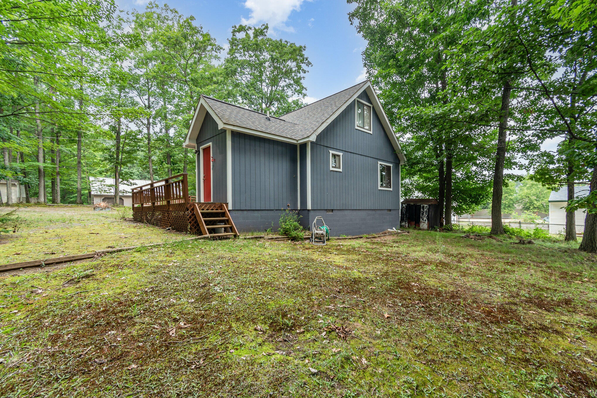 410 Peach Road Roscommon, MI 48653 - Photo 14 of 15 015_next_door_photos_410_24-edit_138