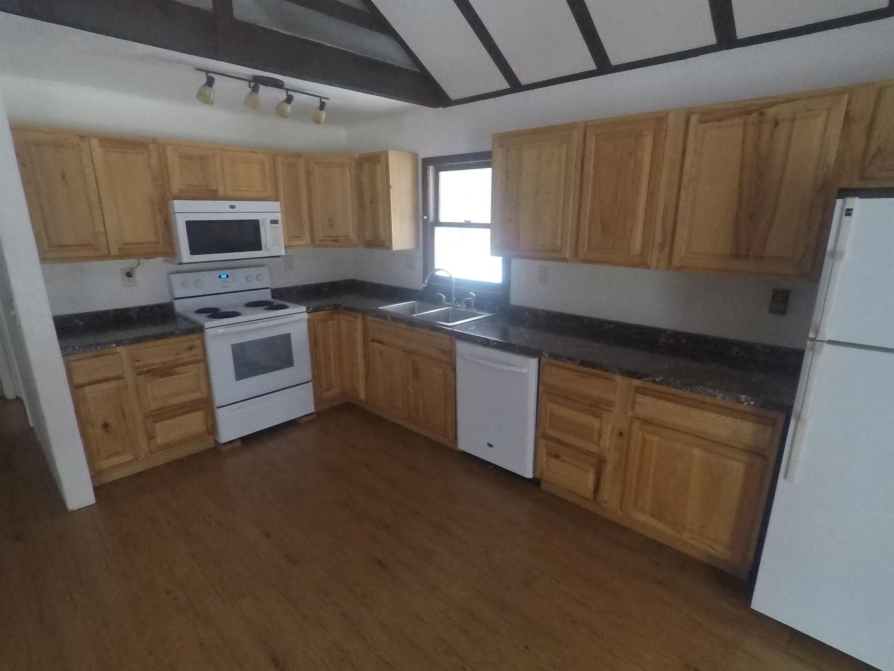 2800 South 29 Road Cadillac, MI 49601 - Photo 19 of 38