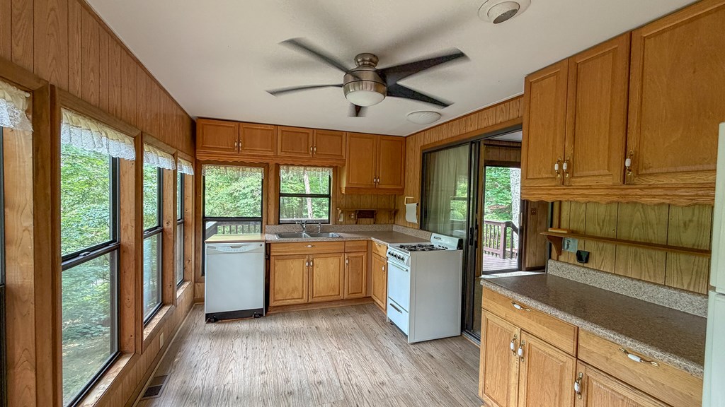 1253 Tipton Springs Road Morganton, GA 30560 - Photo 5 of 48