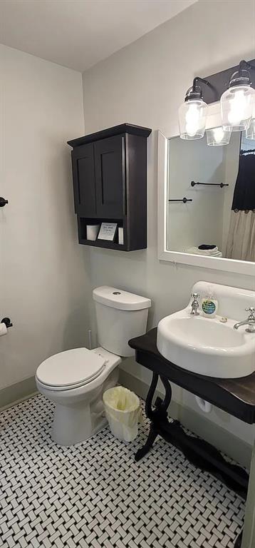 910 Baird Street Cleburne, TX 76033 - Photo 13 of 30 MAIN BATH