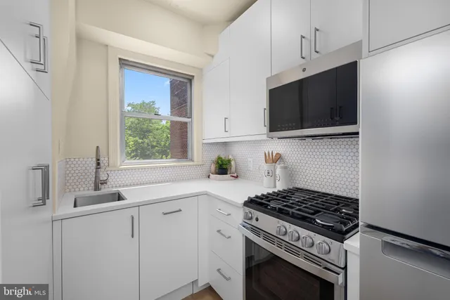 $319,900 | 2500 Q Street Northwest, Unit 410, Washington, DC 20007