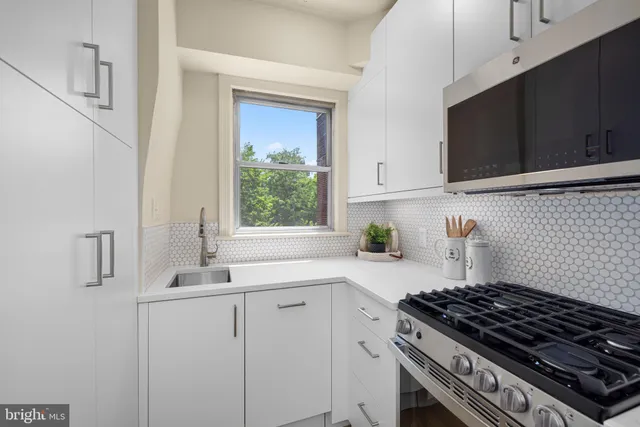 $319,900 | 2500 Q Street Northwest, Unit 410, Washington, DC 20007