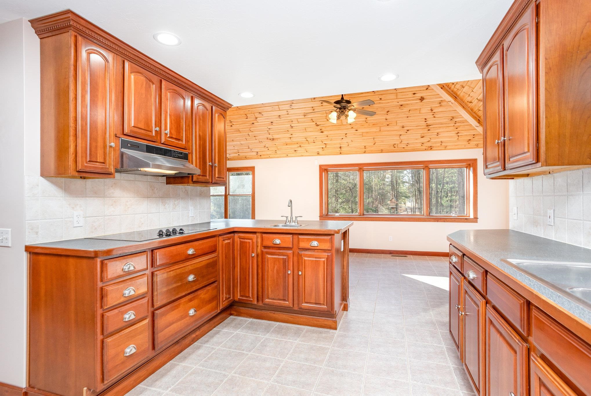 2074 West Olson Road Sanford, MI 48657 - Photo 7 of 48