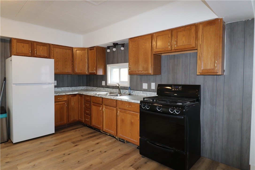 205 South 3rd Street Altamont, IL 62411 - Photo 7 of 28
