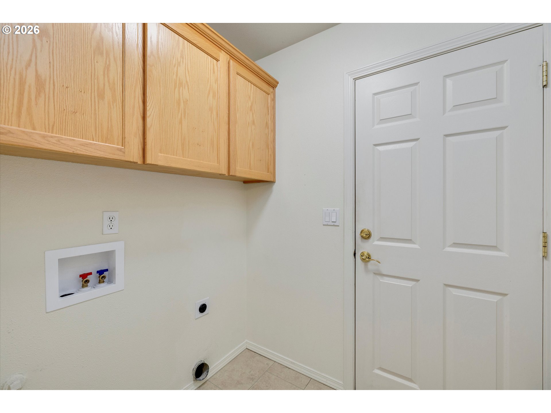 3519 Southwest 28th Terrace Gresham, OR 97080 - Photo 21 of 31 a view of a closet