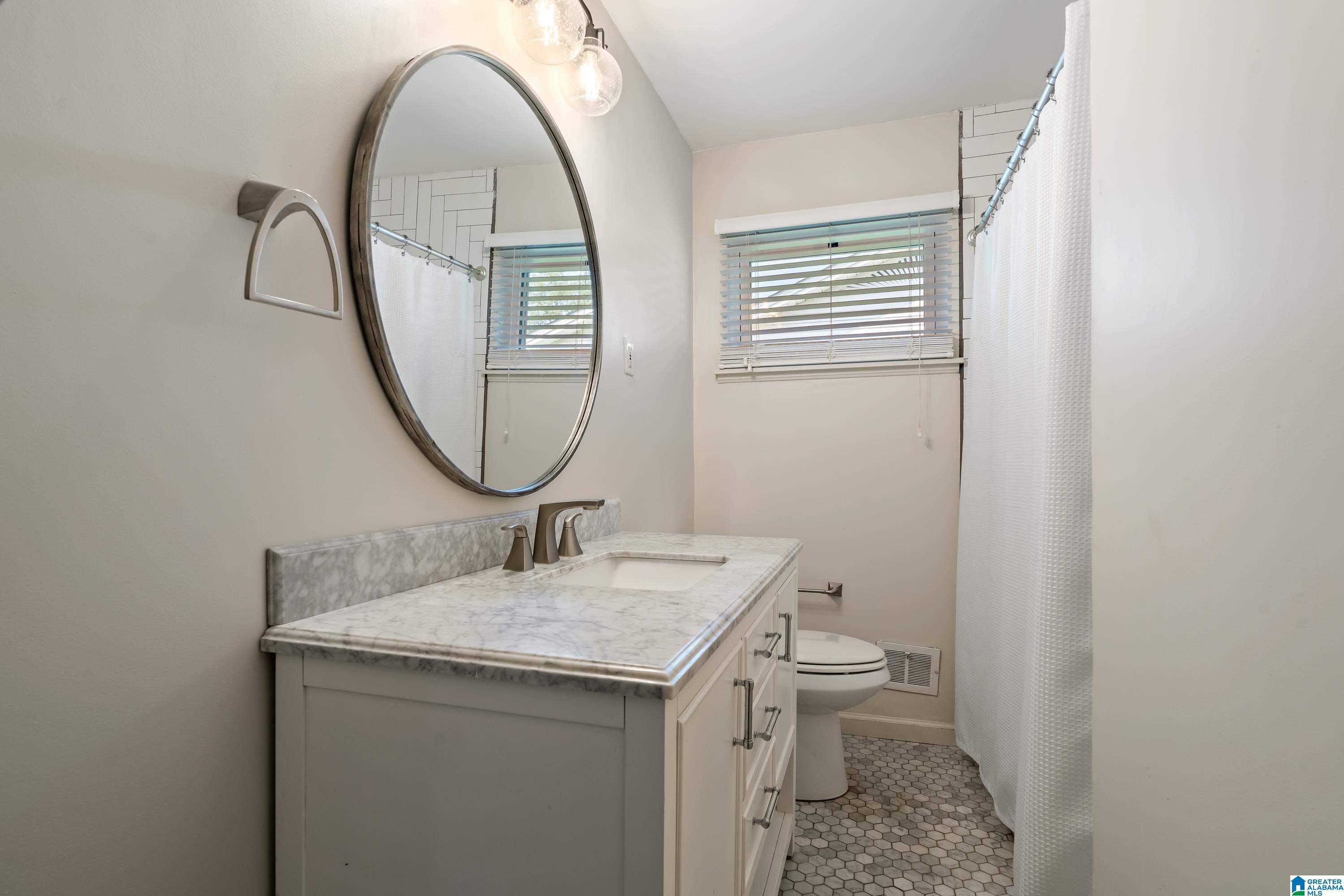 4369 MountainDale Road Birmingham, AL 35213 - Photo 20 of 40