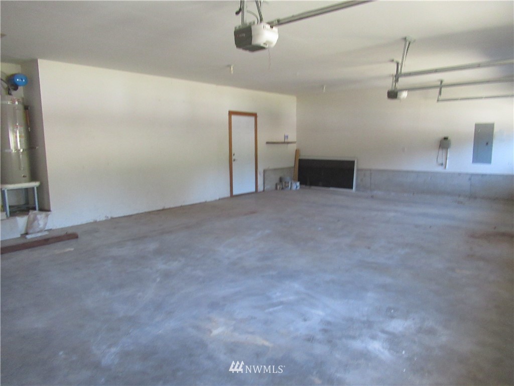 9651 Phillips Road Southeast Port Orchard, WA 98367 - Photo 14 of 19 Gallery Image 14