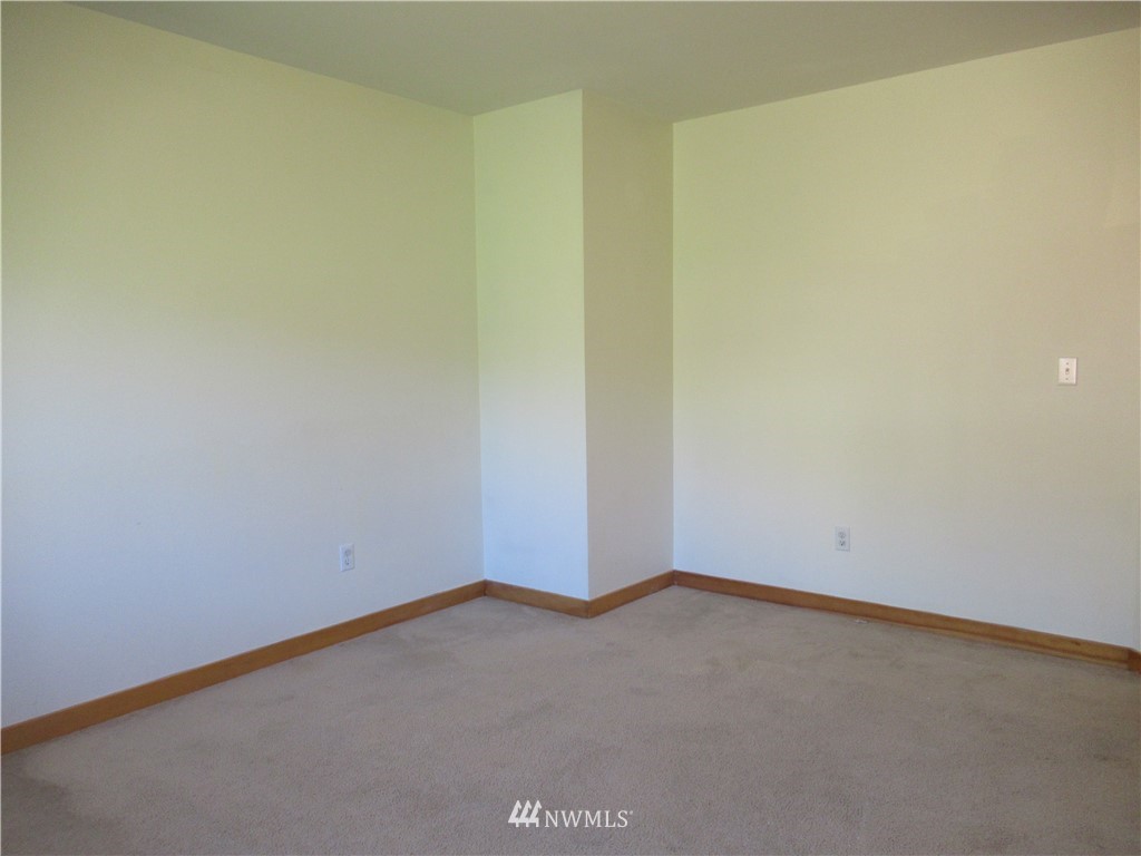 9651 Phillips Road Southeast Port Orchard, WA 98367 - Photo 15 of 19 Gallery Image 15