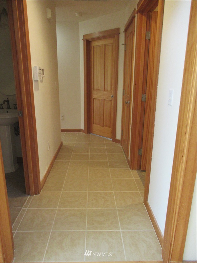 9651 Phillips Road Southeast Port Orchard, WA 98367 - Photo 9 of 19 Gallery Image 9