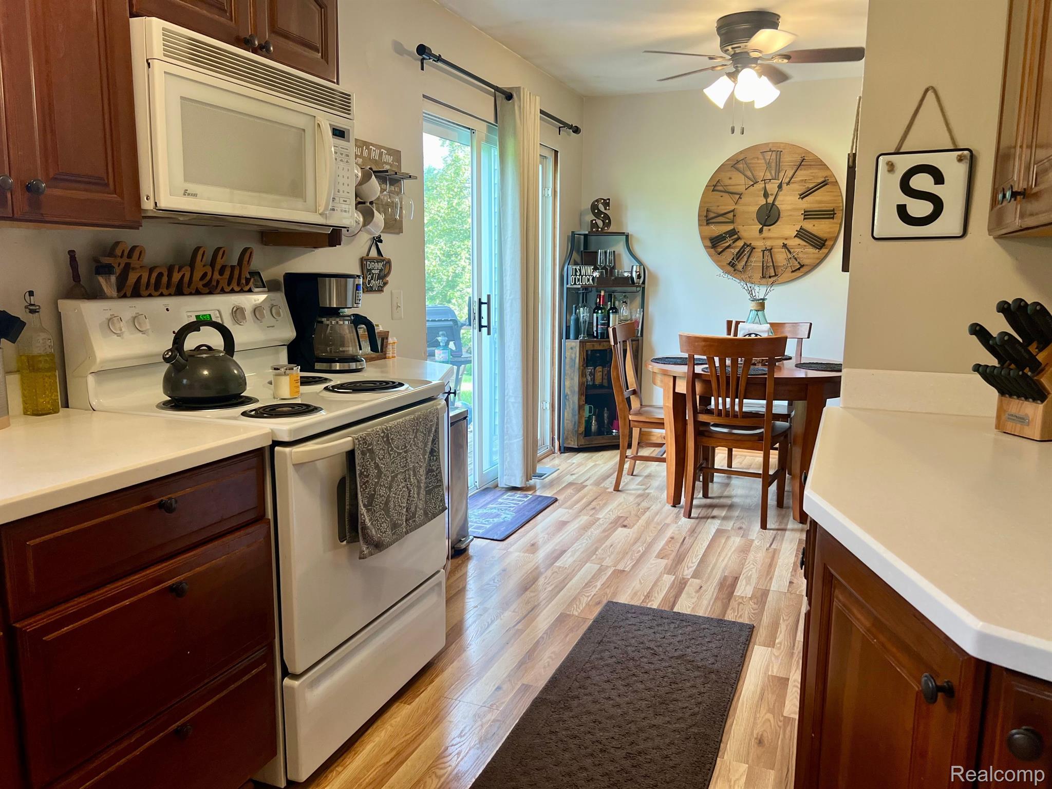 2614 Long Lake Road Lapeer, MI 48446 - Photo 10 of 26 Gallery Image 10