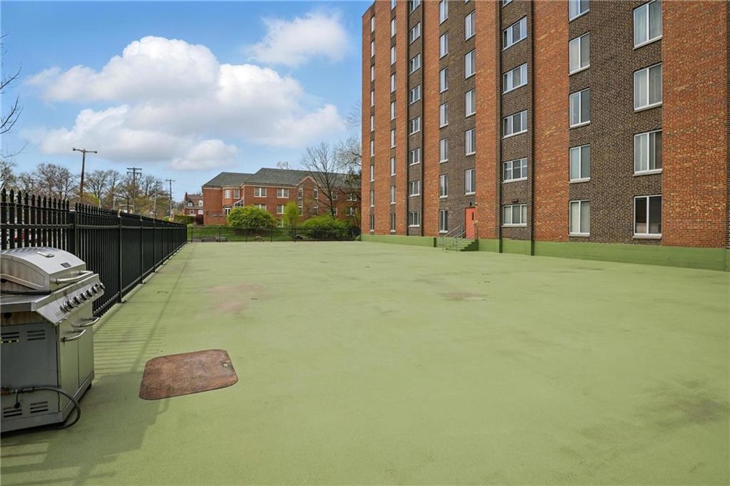 5 Bayard Road, Unit 309 Pittsburgh, PA 15213 - Photo 33 of 42 Fantastic shared outdoor patio complete with grill — perfect for sunny evening cookout.