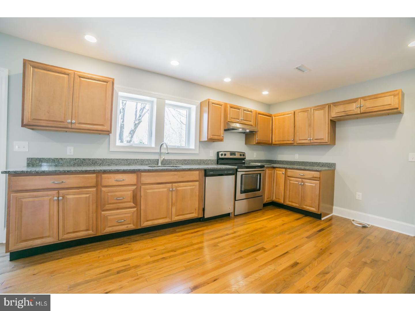 2724 Windy Bush Road Newtown, PA 18940 - Photo 6 of 24 Kitchen