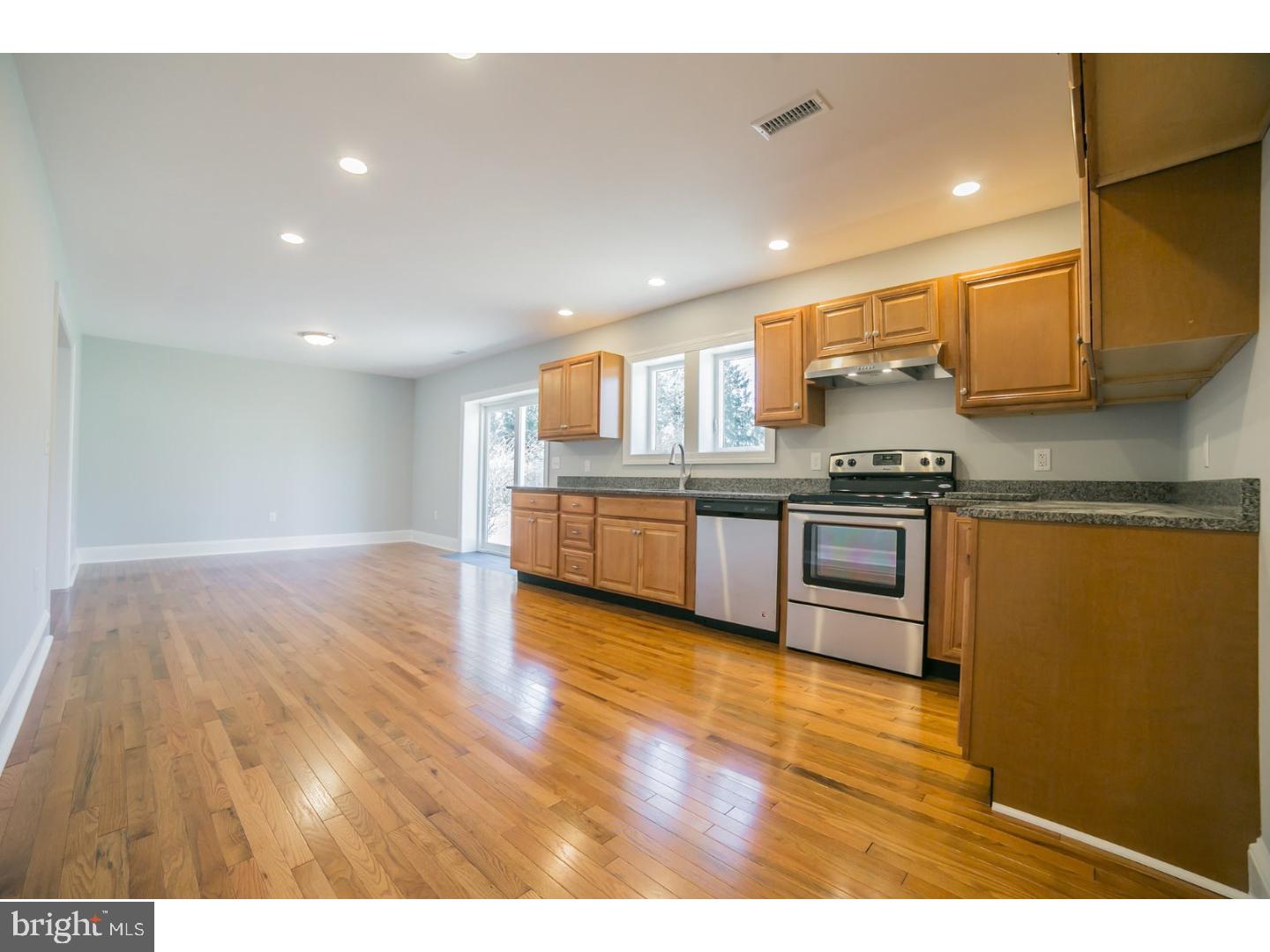 2724 Windy Bush Road Newtown, PA 18940 - Photo 8 of 24 Kitchen